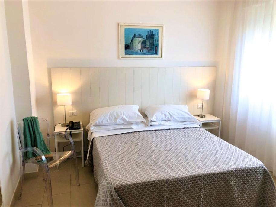 Hotel Villa Eleonora Скаури Екстериор снимка
