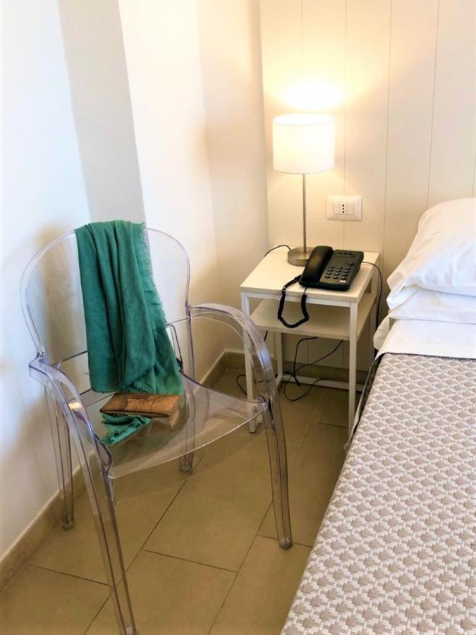 Hotel Villa Eleonora Скаури Екстериор снимка