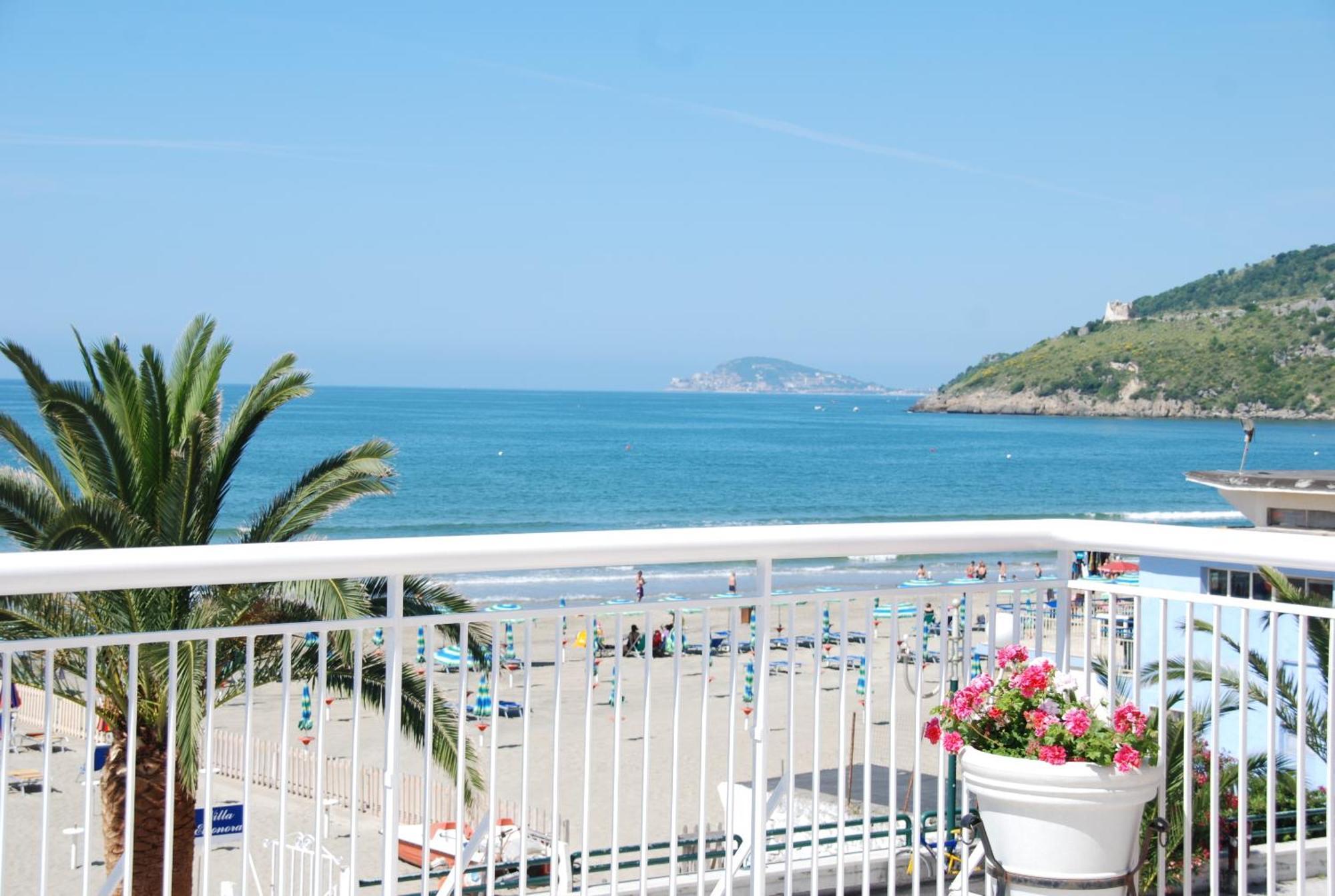 Hotel Villa Eleonora Скаури Екстериор снимка