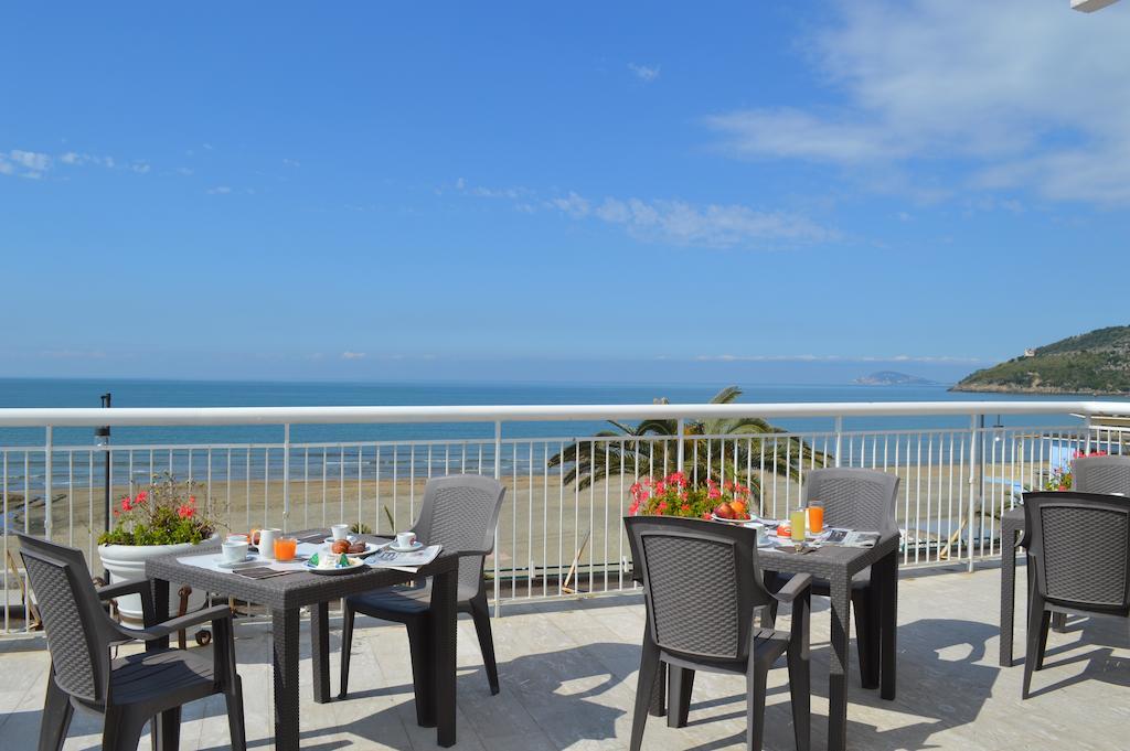Hotel Villa Eleonora Скаури Екстериор снимка