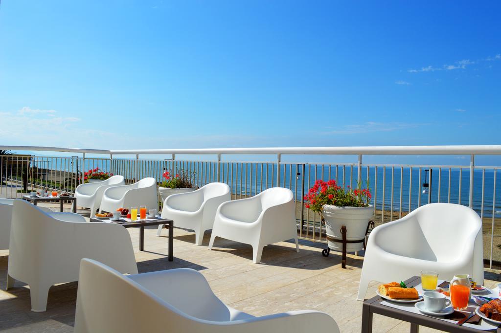 Hotel Villa Eleonora Скаури Екстериор снимка