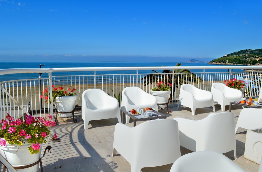 Hotel Villa Eleonora Скаури Екстериор снимка