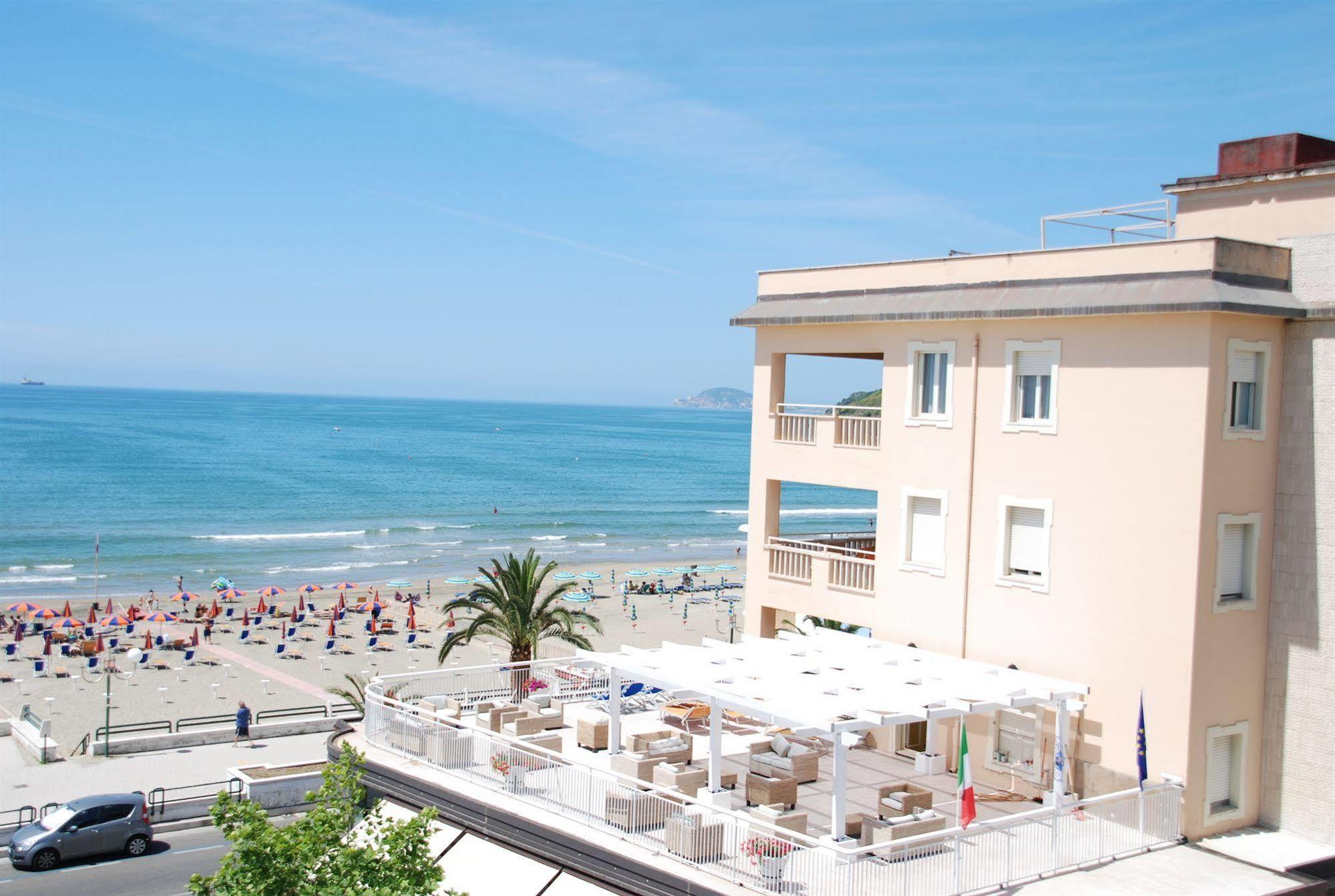 Hotel Villa Eleonora Скаури Екстериор снимка